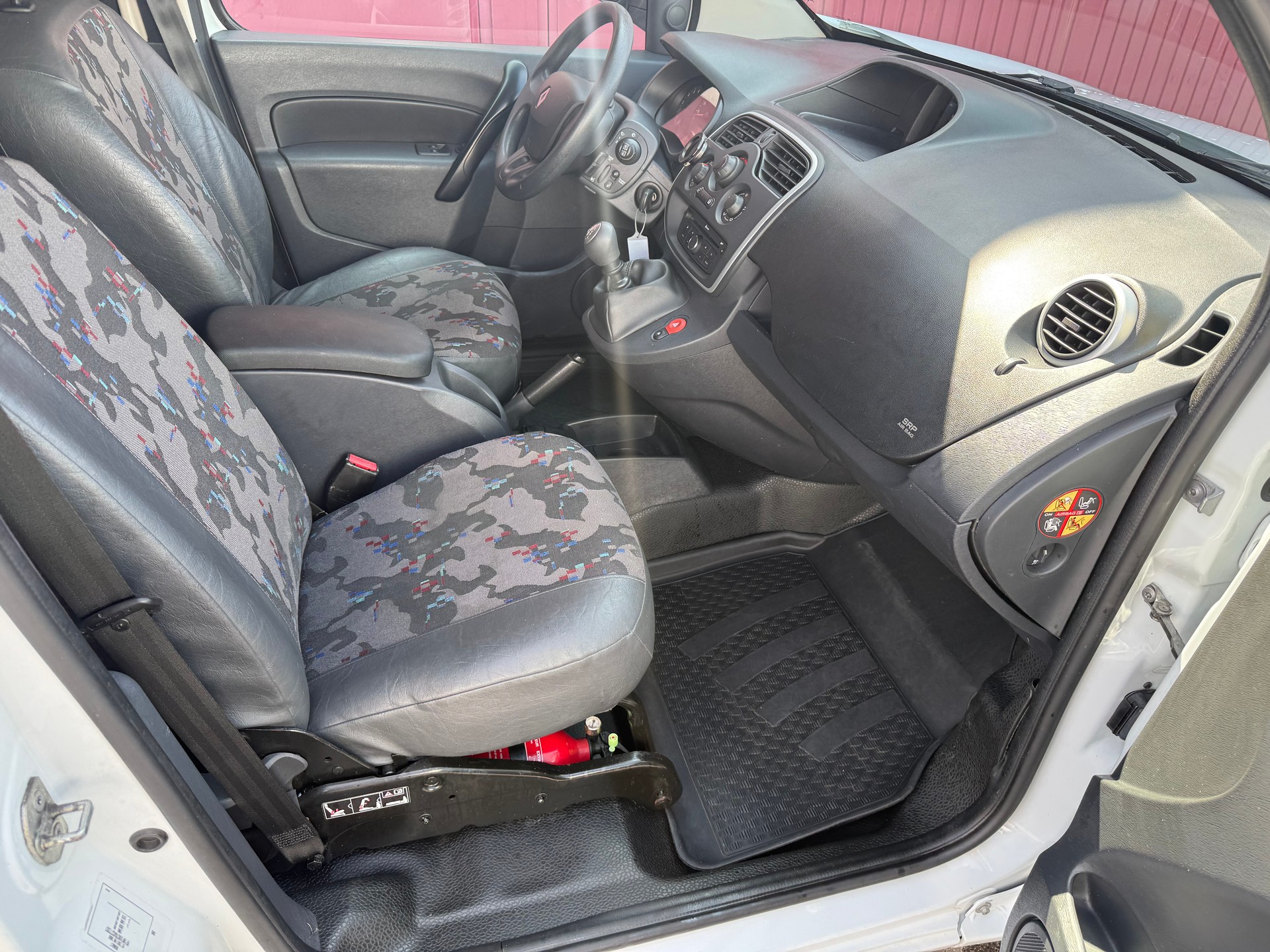 RENAULT Kangoo Medium dCi 95 ENERGY Business-image-7