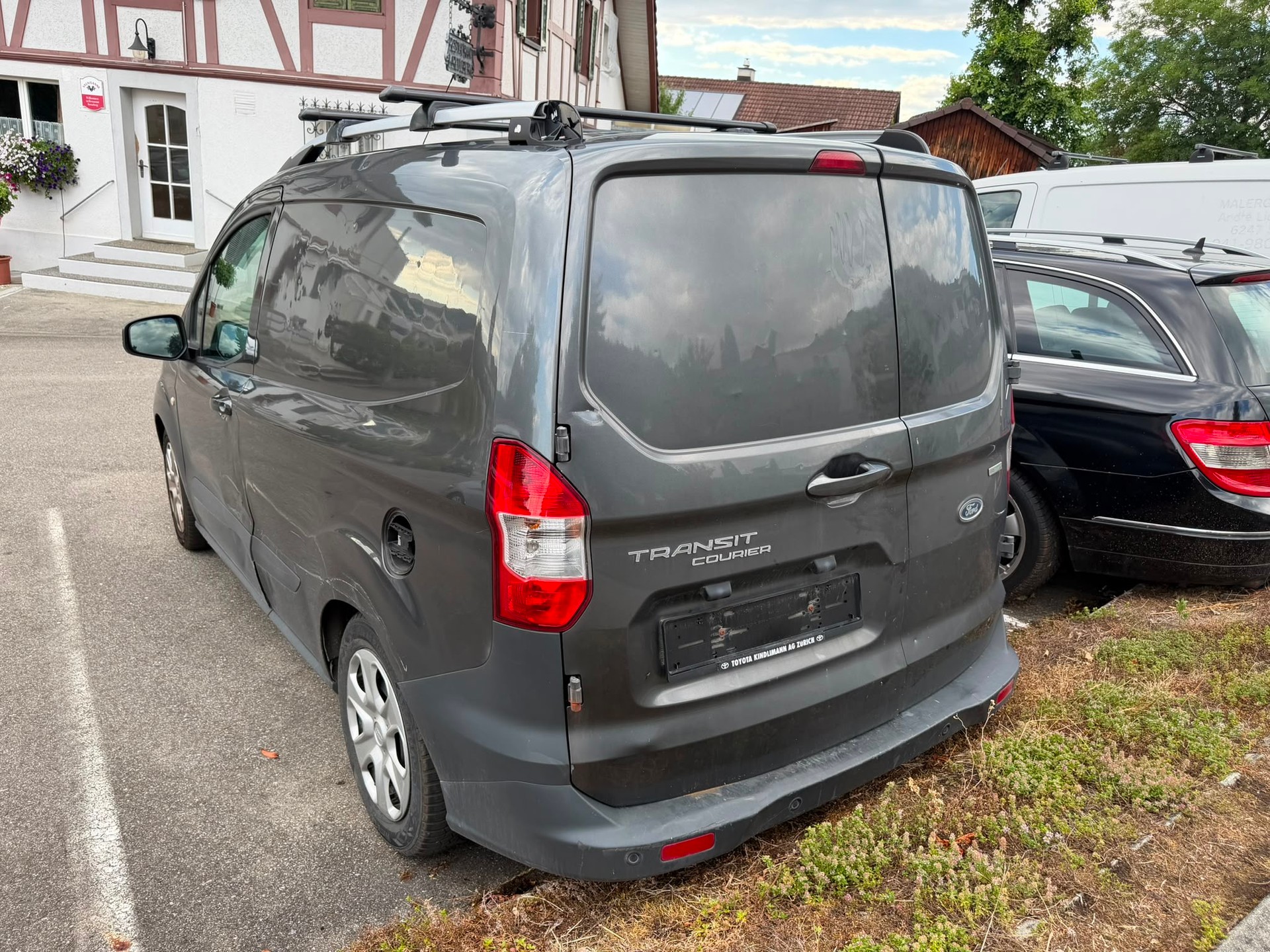 FORD Transit Courier Van 1.0 EcoBoost Ambiente-image-7