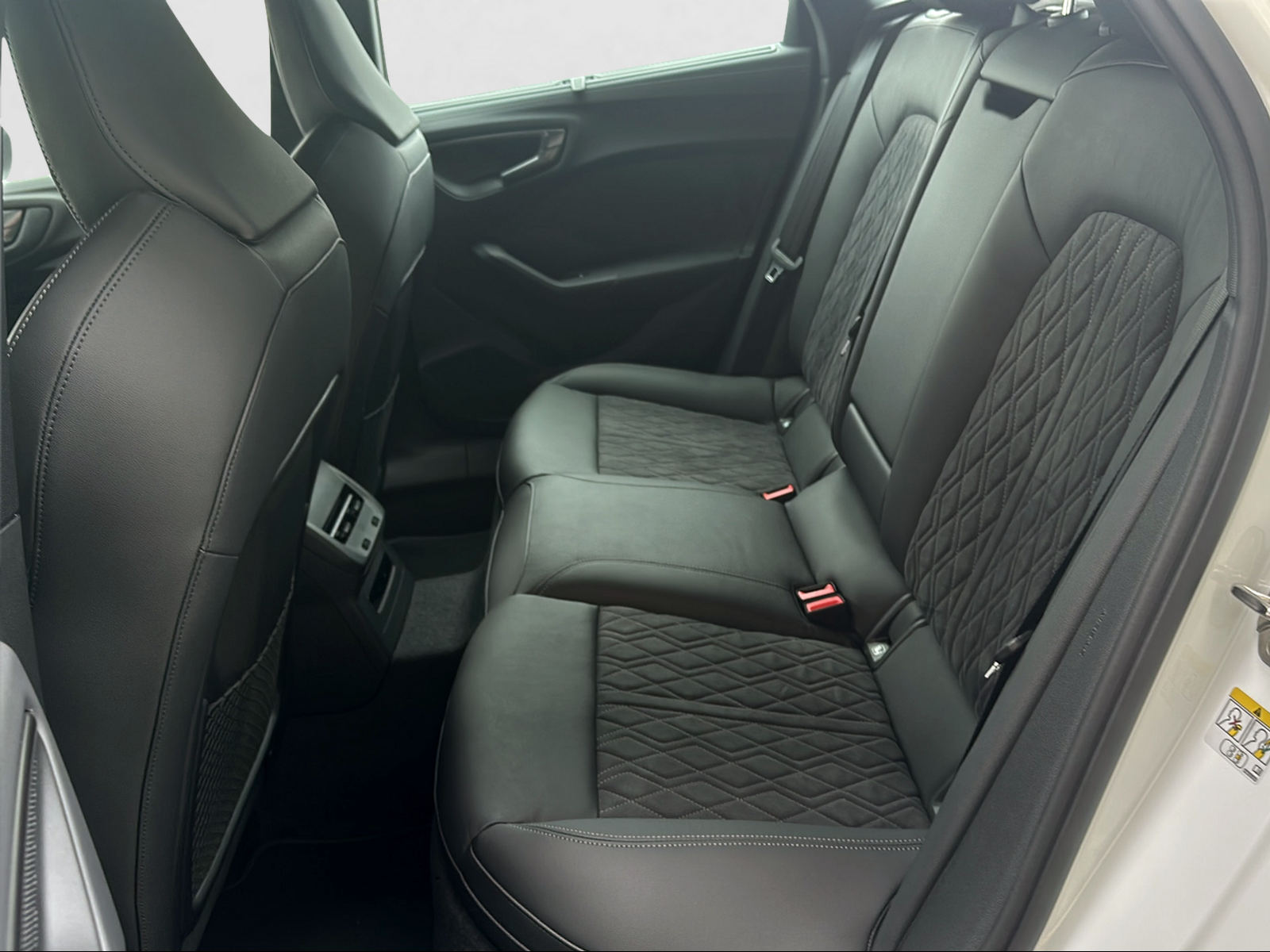 AUDI A5 Avant TFSI quattro 150 kW S tronic-image-5