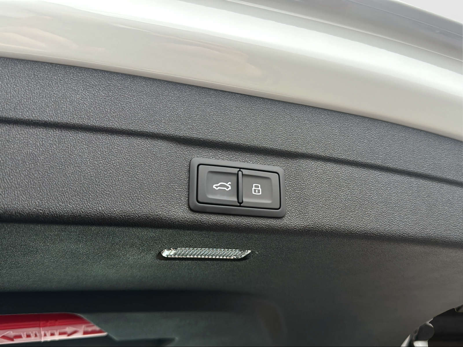 AUDI A5 Avant TFSI quattro 150 kW S tronic-image-11