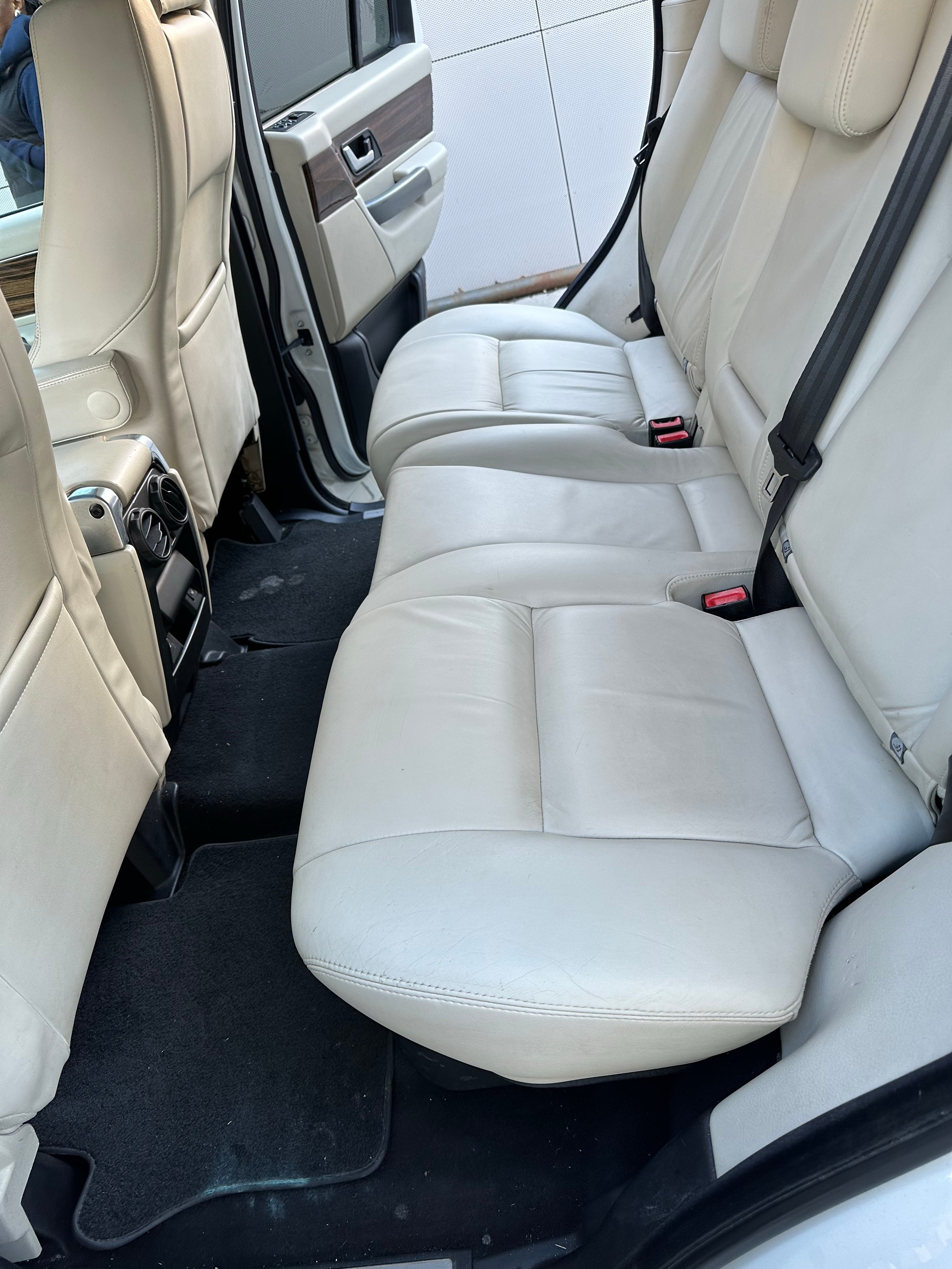 LAND ROVER 3.6 TDV8 HSE-image-3