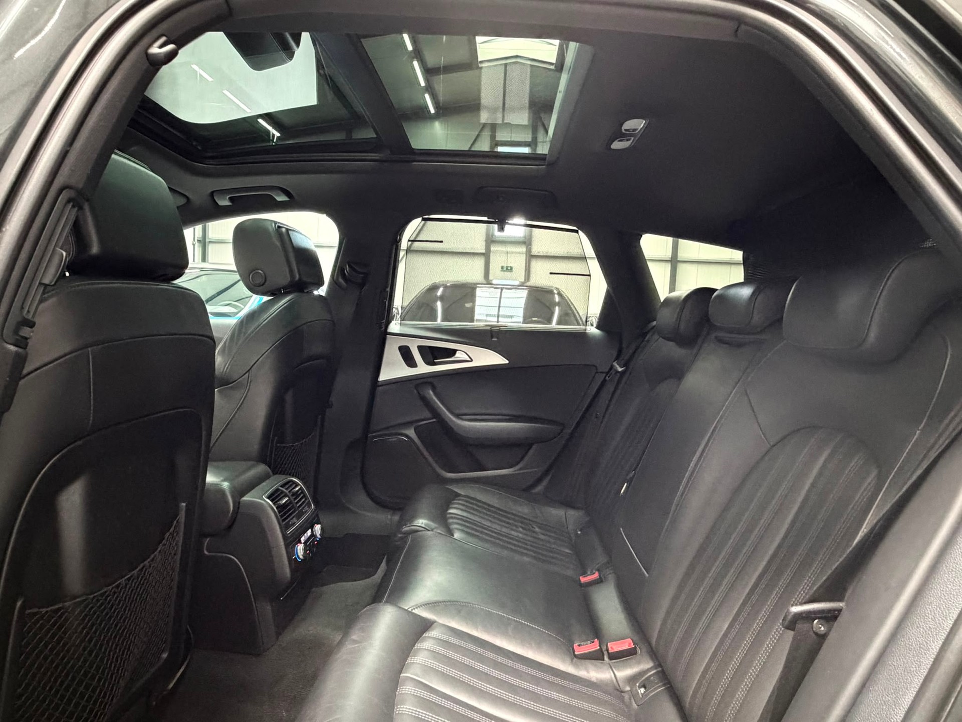 AUDI A6 Avant 3.0 BiTDI V6 quattro tiptronic-image-23
