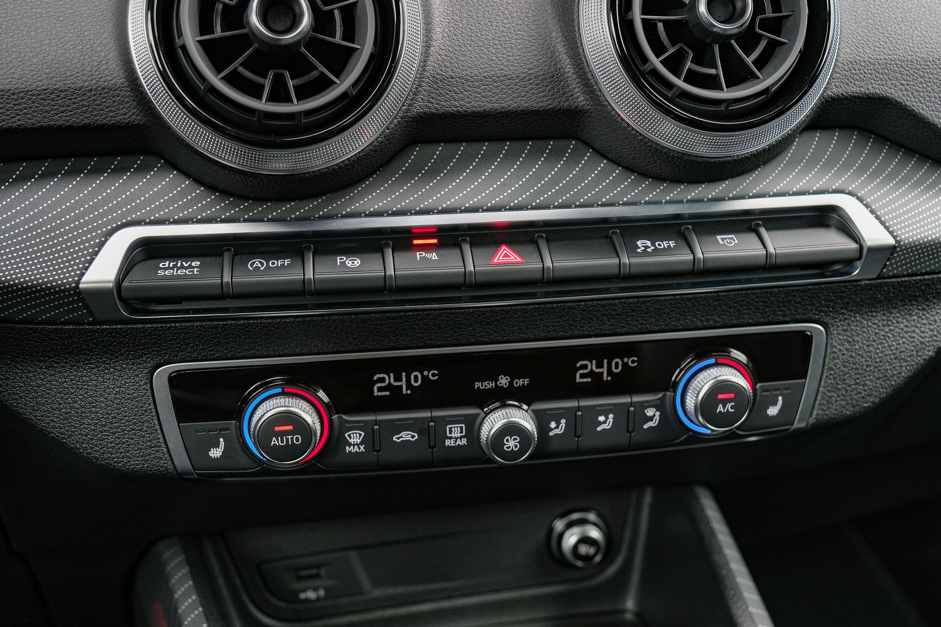AUDI Q2 35 TFSI S line S-tronic-image-18