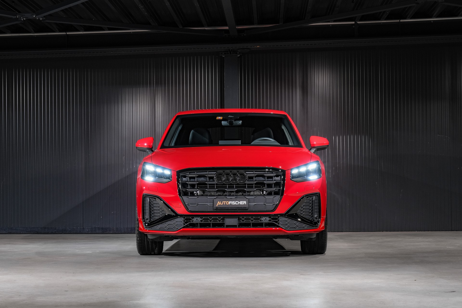 AUDI Q2 35 TFSI S line S-tronic-image-2