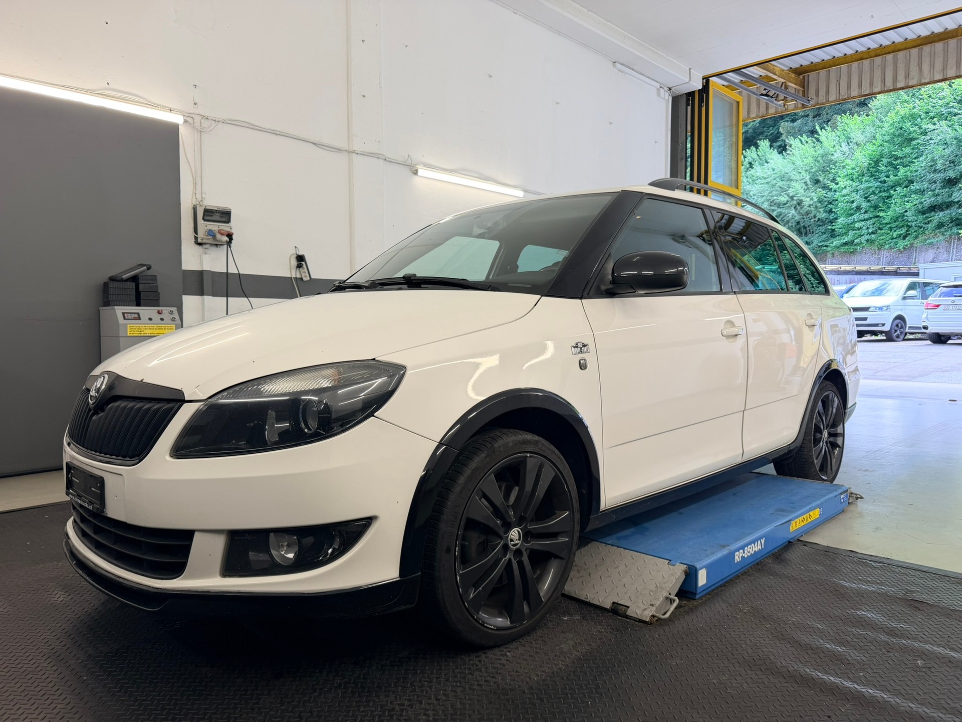 SKODA Fabia 1.2 TSI Elegance Monte Carlo-image-0