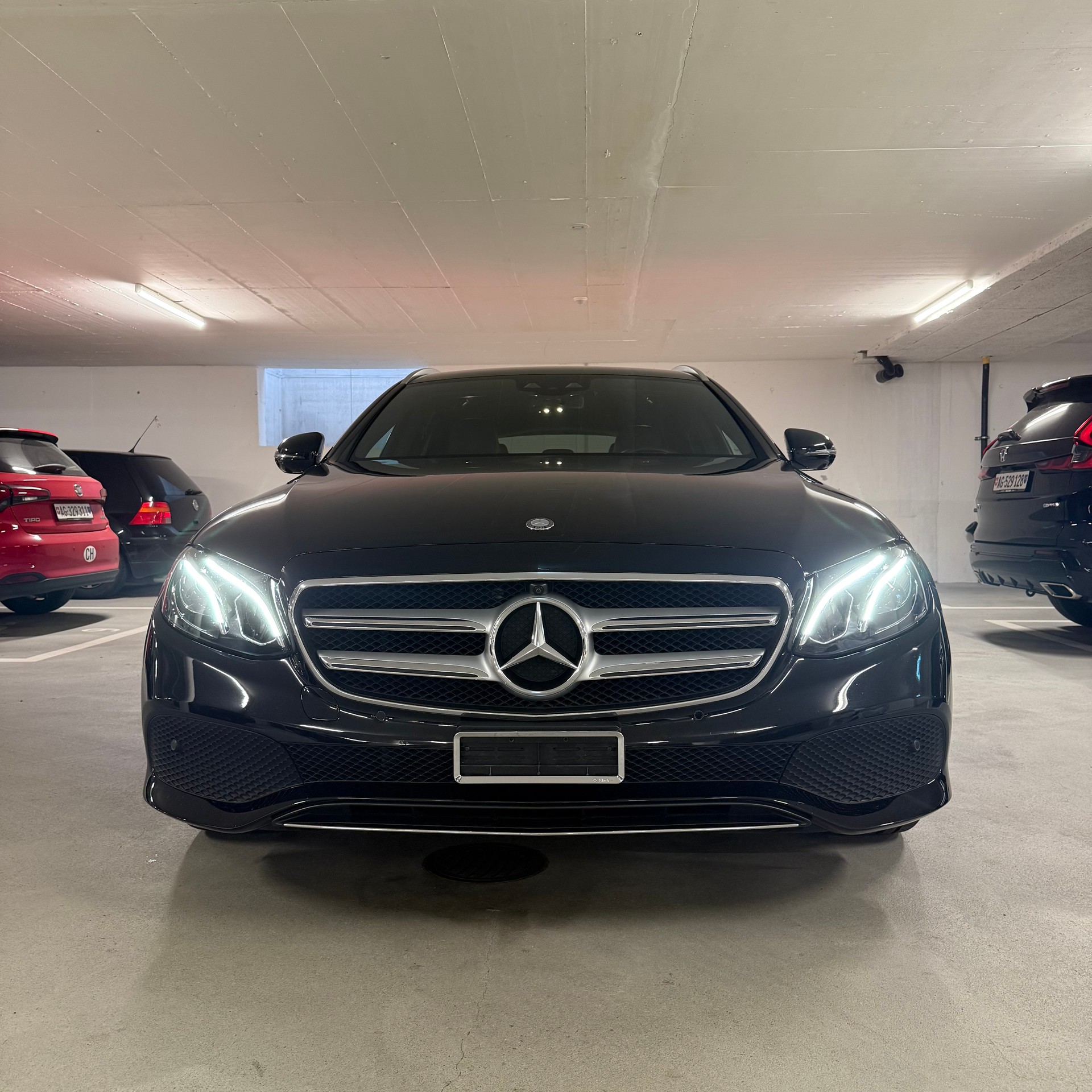 MERCEDES-BENZ E 200 Avantgarde-image-1