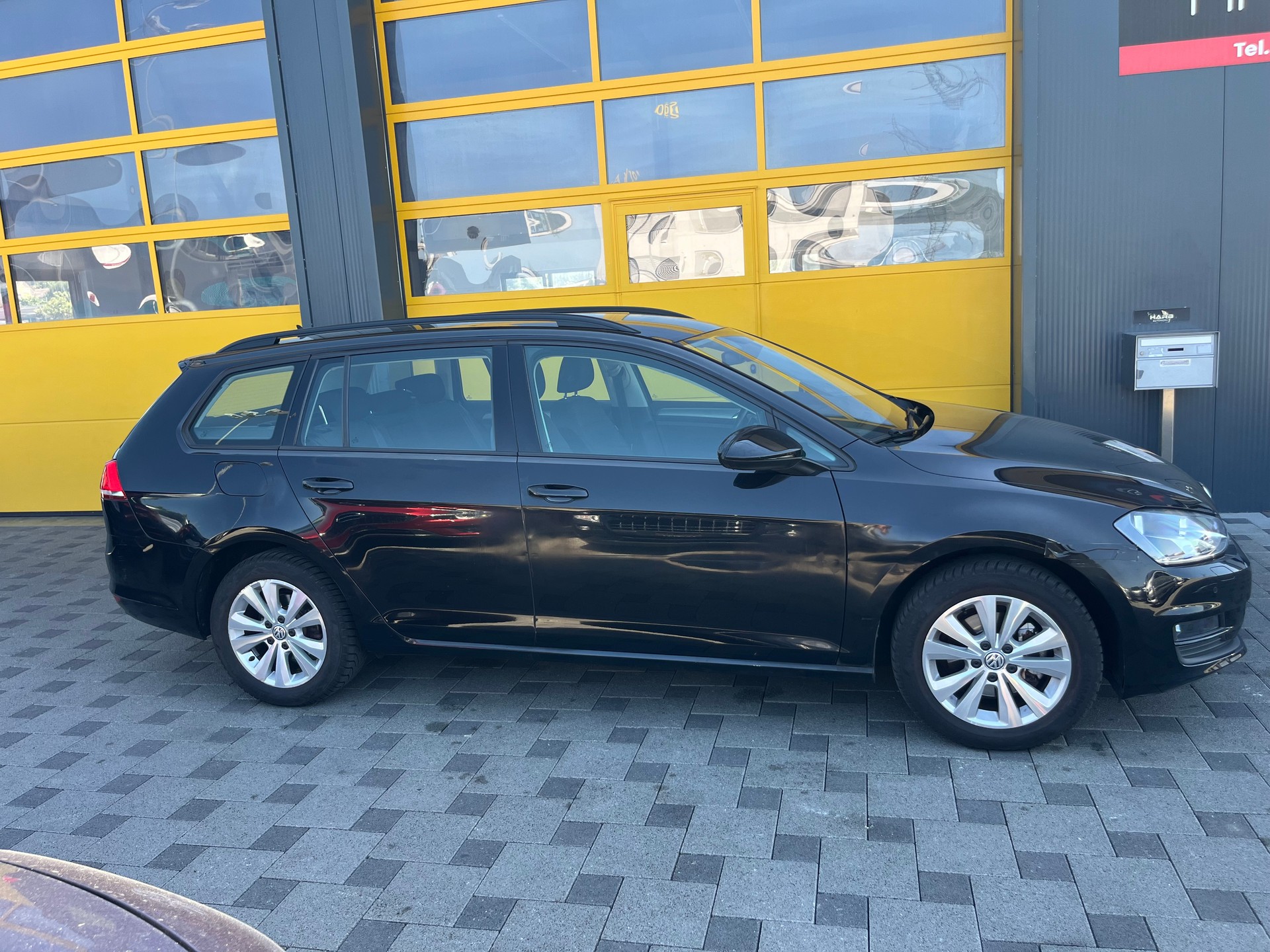 VW Golf Variant 1.4 TSI Lounge DSG-image-3