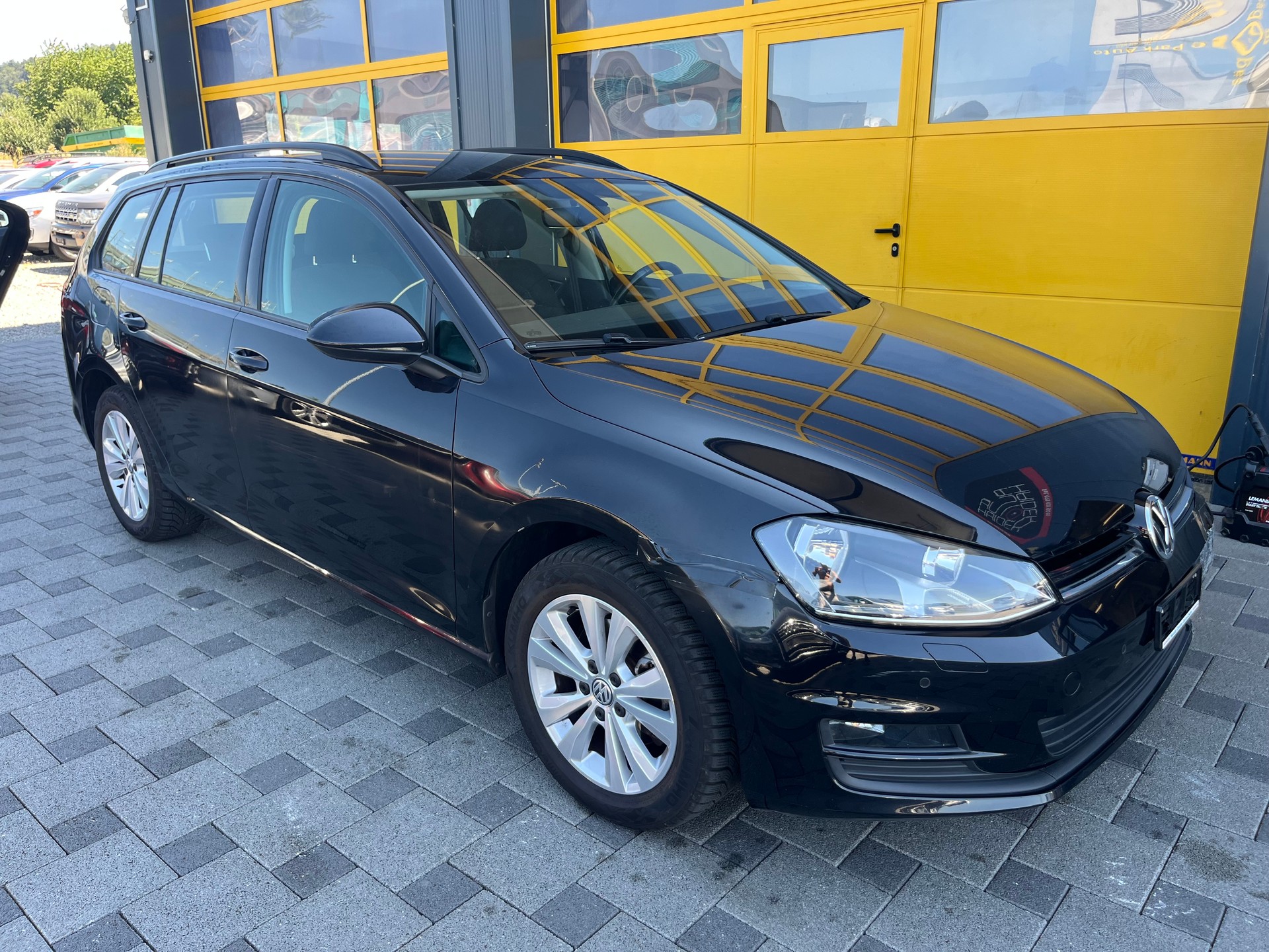 VW Golf Variant 1.4 TSI Lounge DSG-image-0