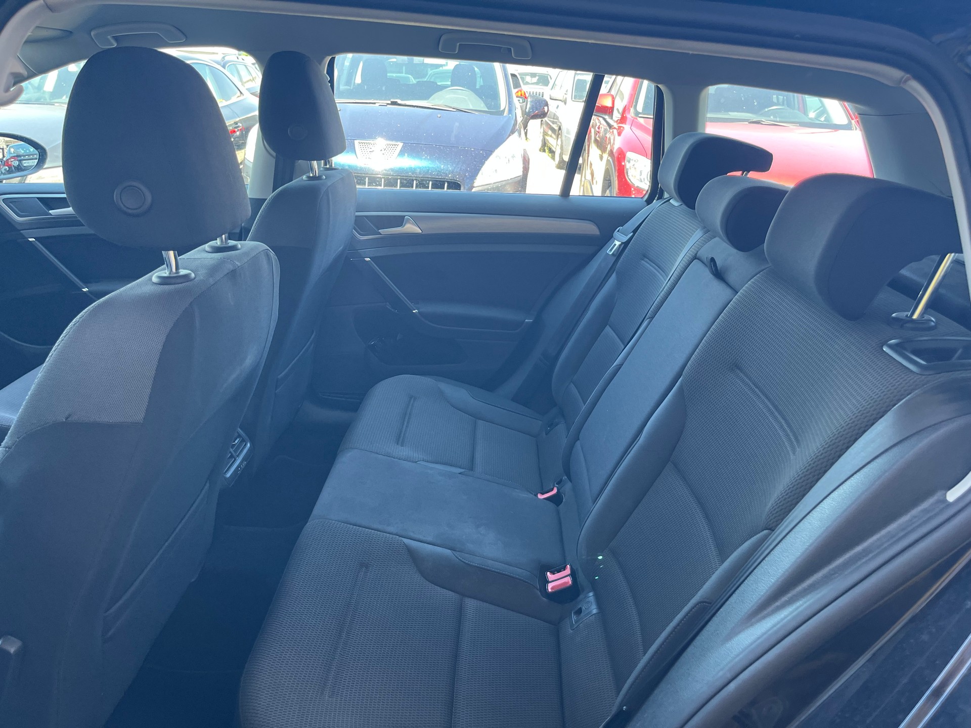 VW Golf Variant 1.4 TSI Lounge DSG-image-9
