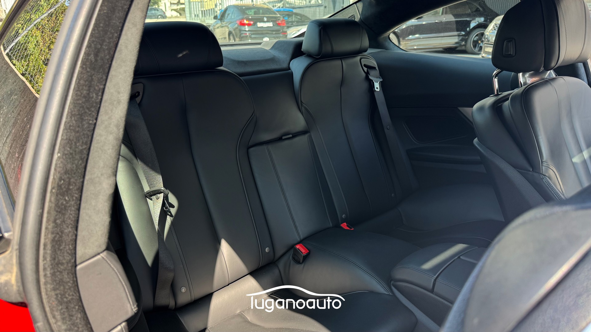 BMW 650i Coupé xDrive-image-13