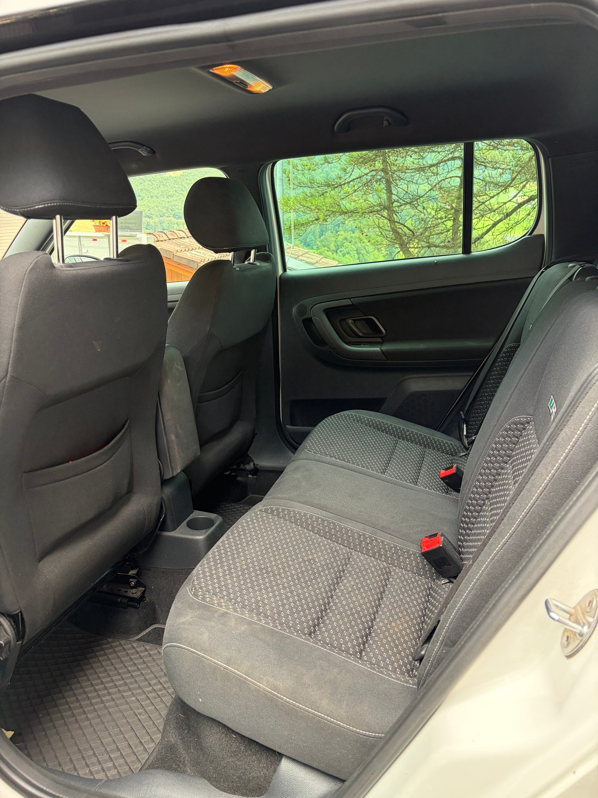 SKODA 1.4 TSI RS DSG-image-5