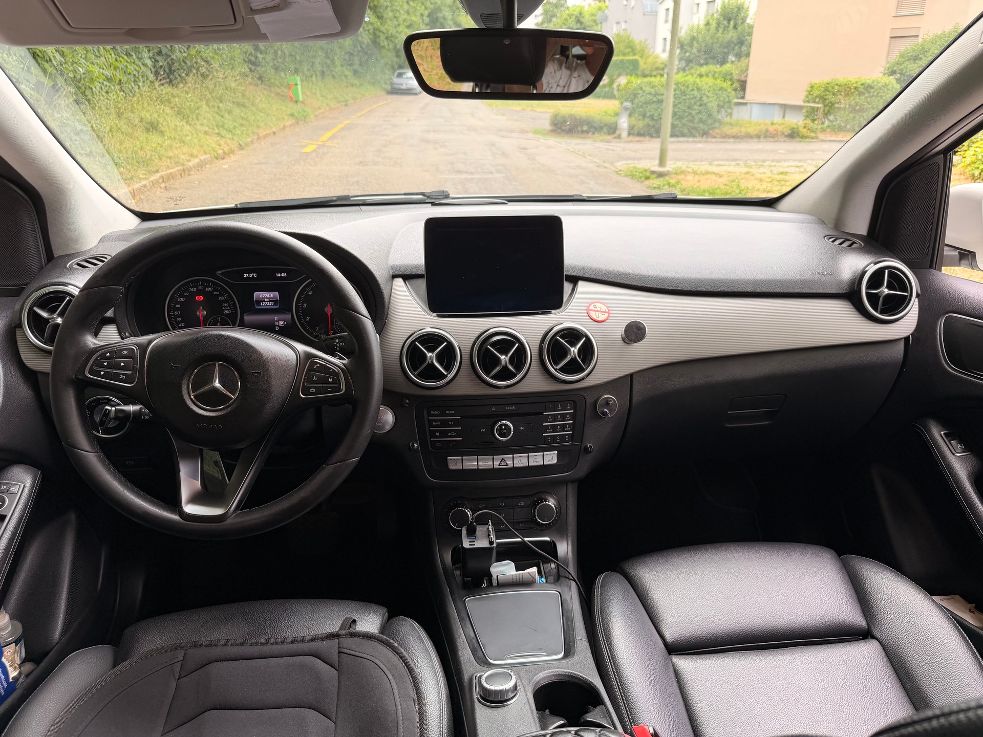 MERCEDES-BENZ B Klasse-image-1