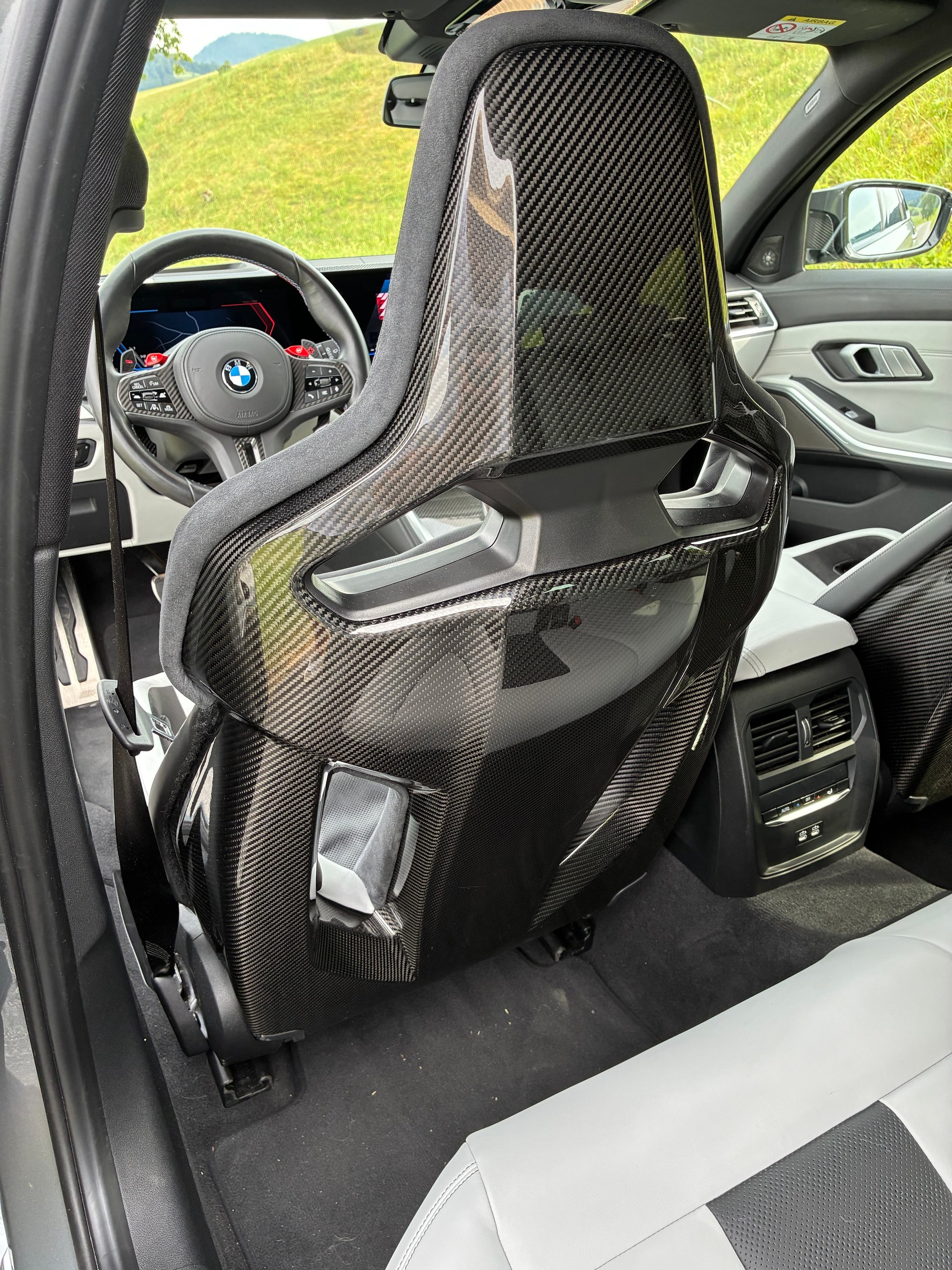 BMW M3 Competition xDrive-image-3