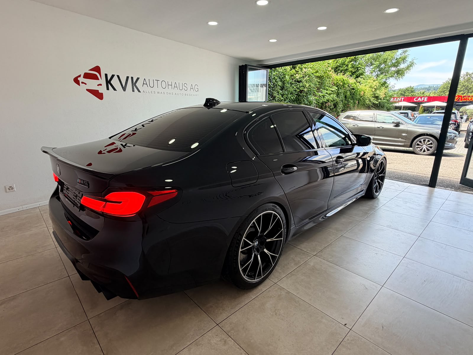 BMW M5 xDrive Competition Drivelogic*Vollaustattung* Grail-Abgasanlage* Aerodynamik-Paket*-image-6