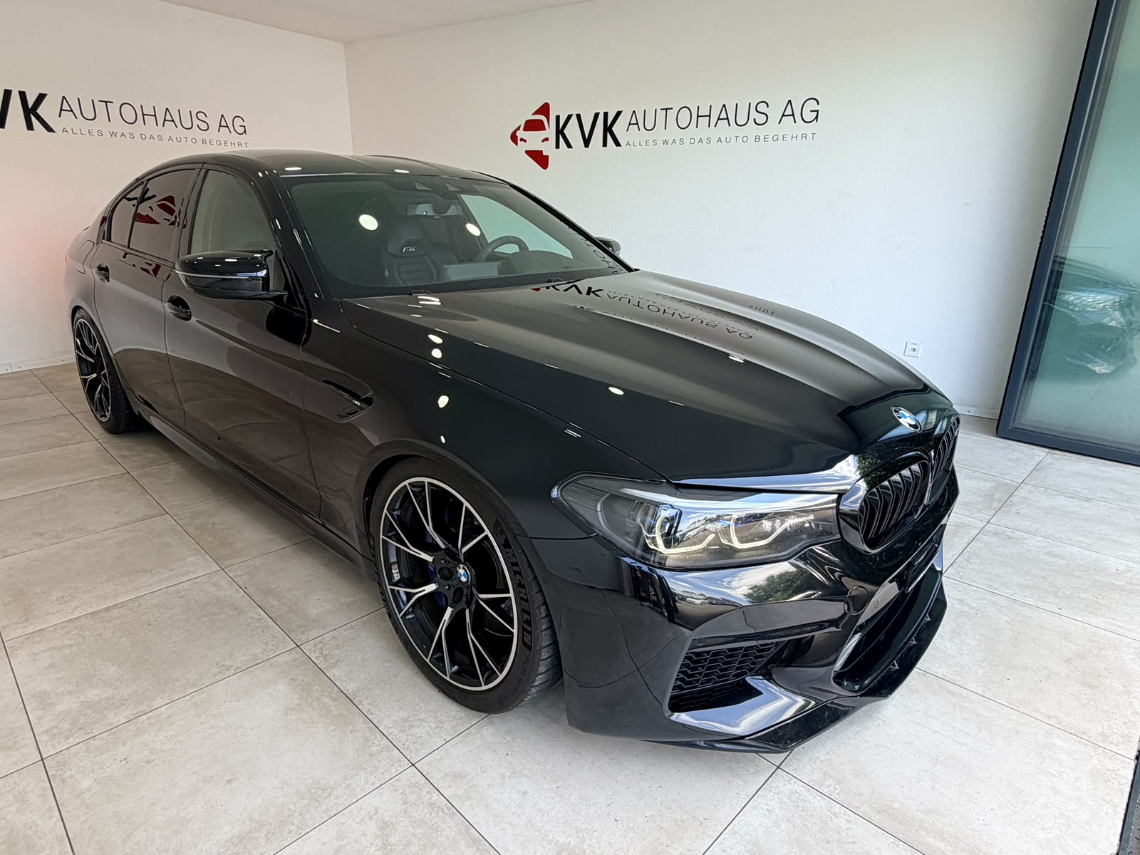 BMW M5 xDrive Competition Drivelogic*Vollaustattung* Grail-Abgasanlage* Aerodynamik-Paket*-image-3