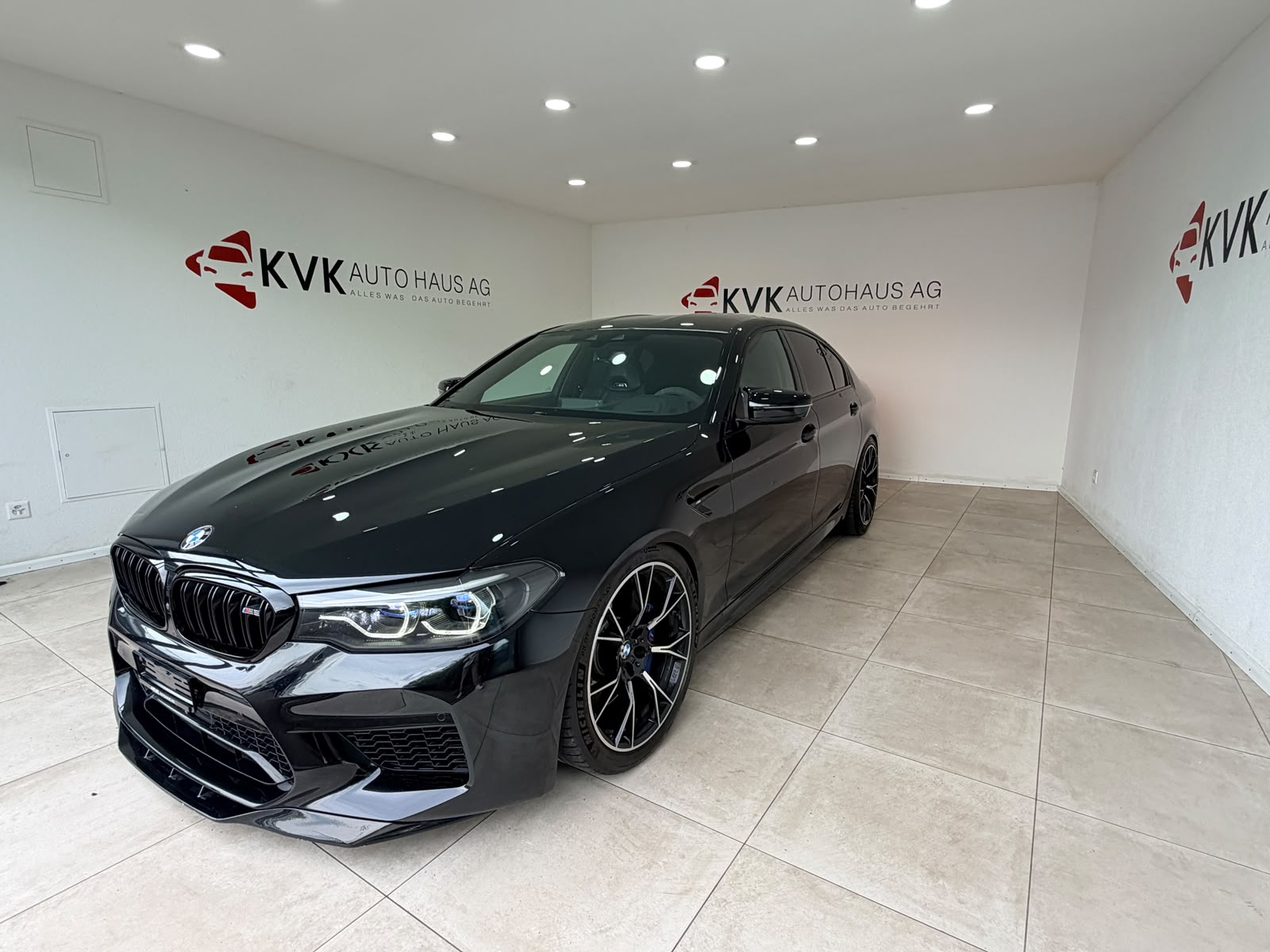 BMW M5 xDrive Competition Drivelogic*Vollaustattung* Grail-Abgasanlage* Aerodynamik-Paket*-image-4