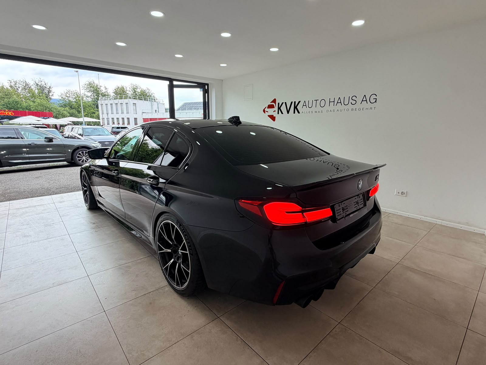 BMW M5 xDrive Competition Drivelogic*Vollaustattung* Grail-Abgasanlage* Aerodynamik-Paket*-image-5