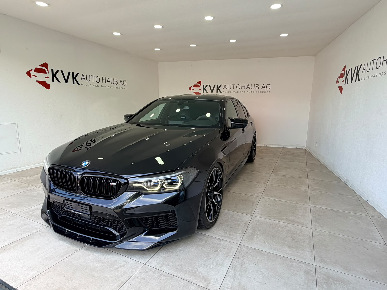 BMW M5 xDrive Competition Drivelogic*Vollaustattung* Grail-Abgasanlage* Aerodynamik-Paket*-image-0