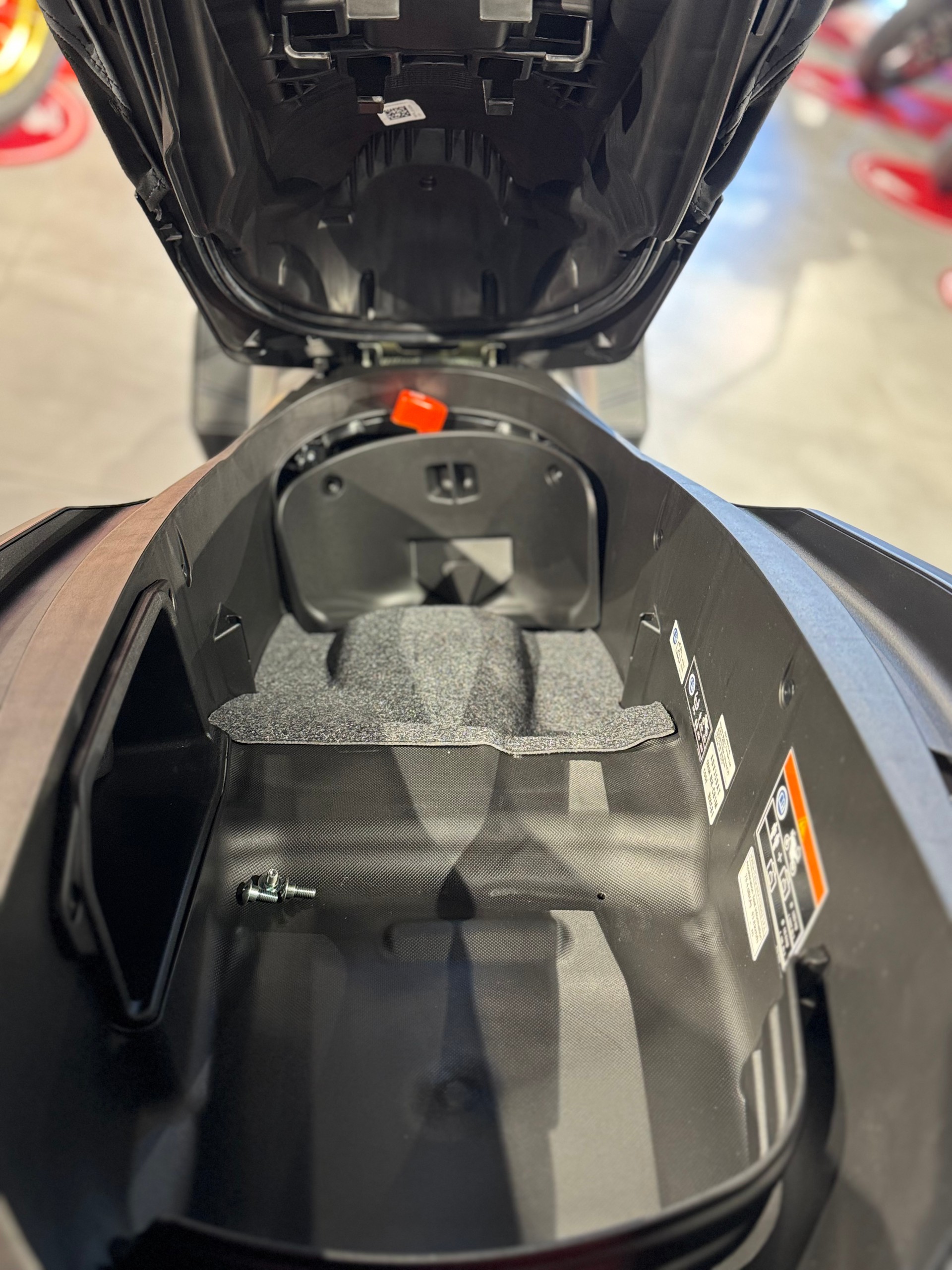 HONDA ADV 350-image-6