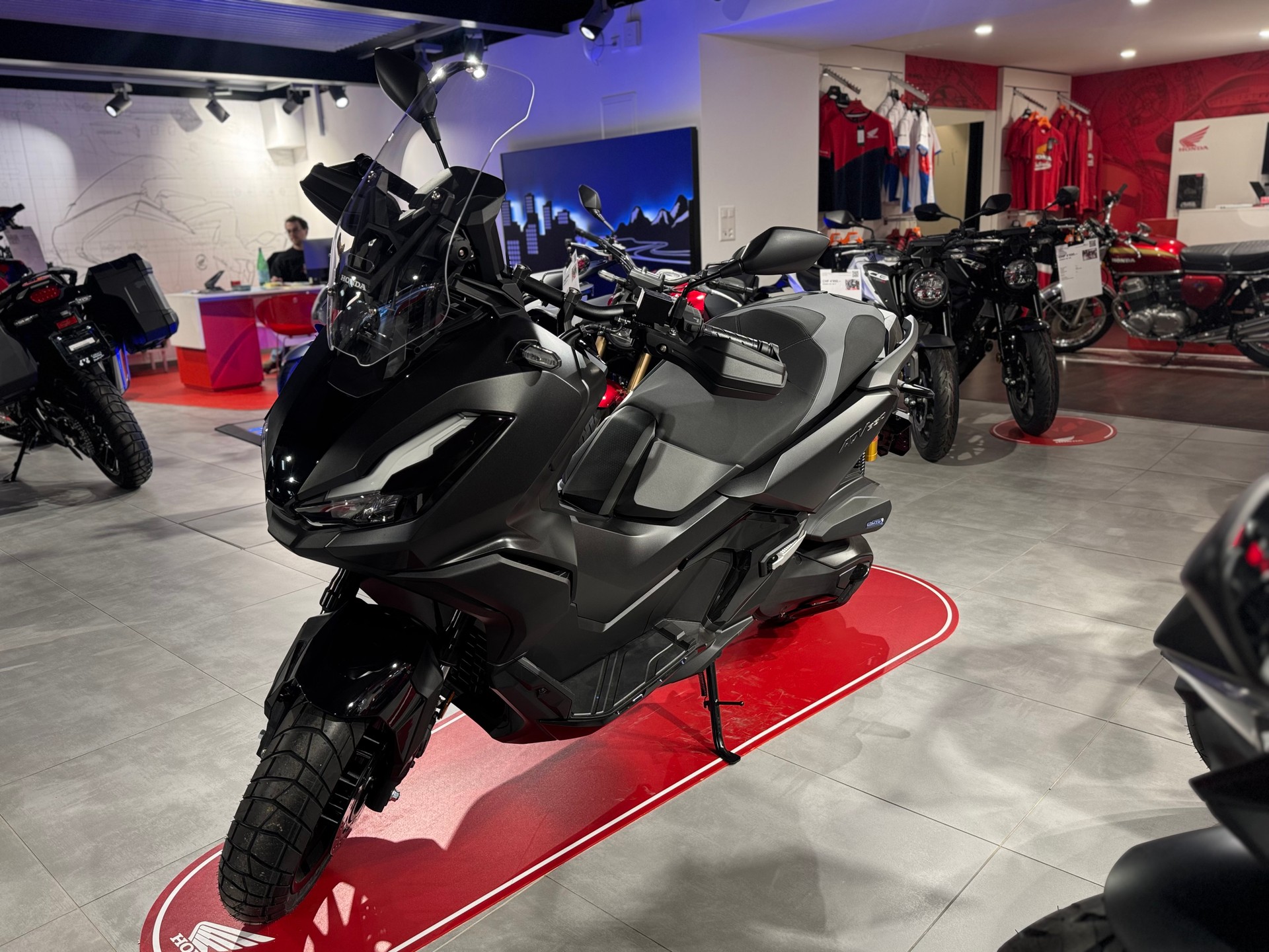HONDA ADV 350-image-5
