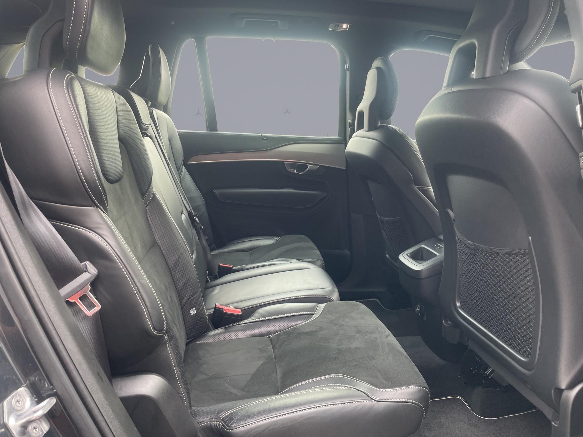 VOLVO XC90 2.0 B5 MH R-Design 7P. AWD-image-18