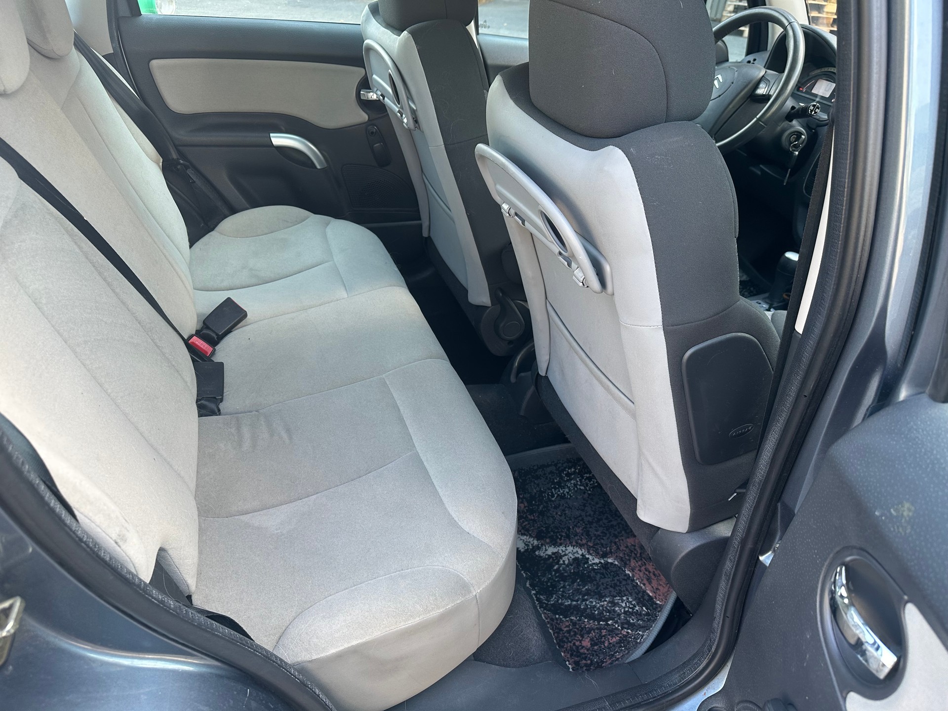 CITROEN C3 1.4i Exclusive-image-11