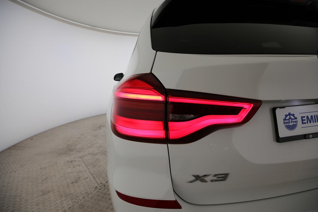 BMW X3 30e xDrive-image-15