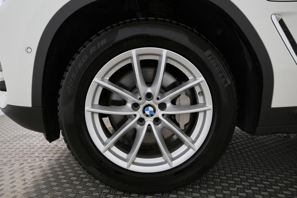 BMW X3 30e xDrive-image-17