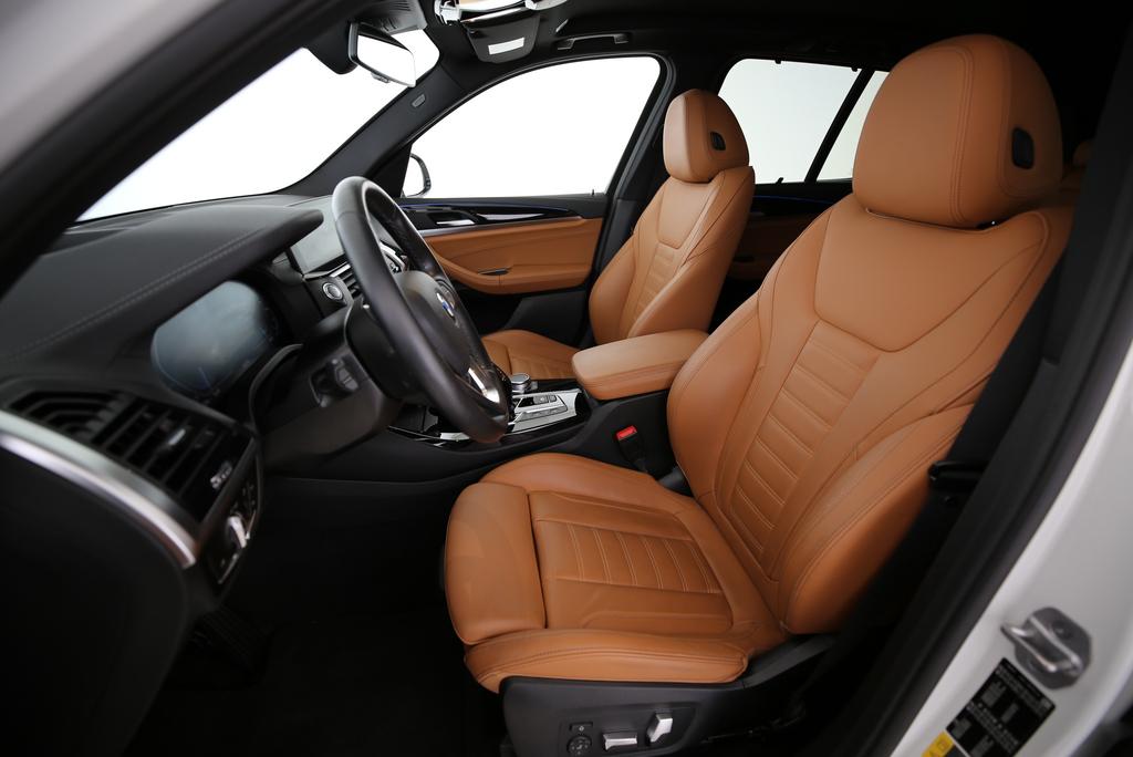 BMW X3 30e xDrive-image-3