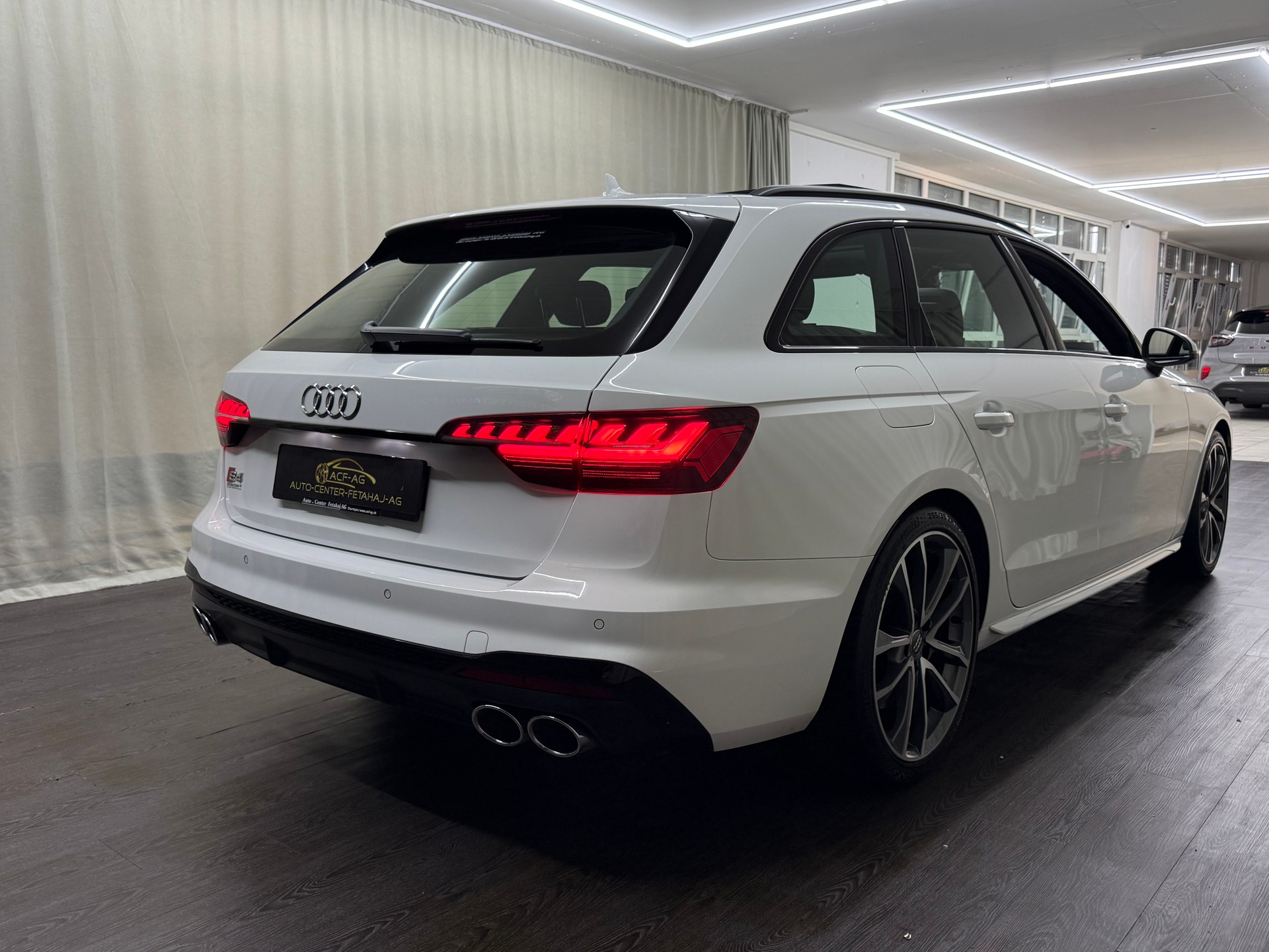 AUDI S4 Avant 3.0 TDI quattro tiptronic-showroom-element-3