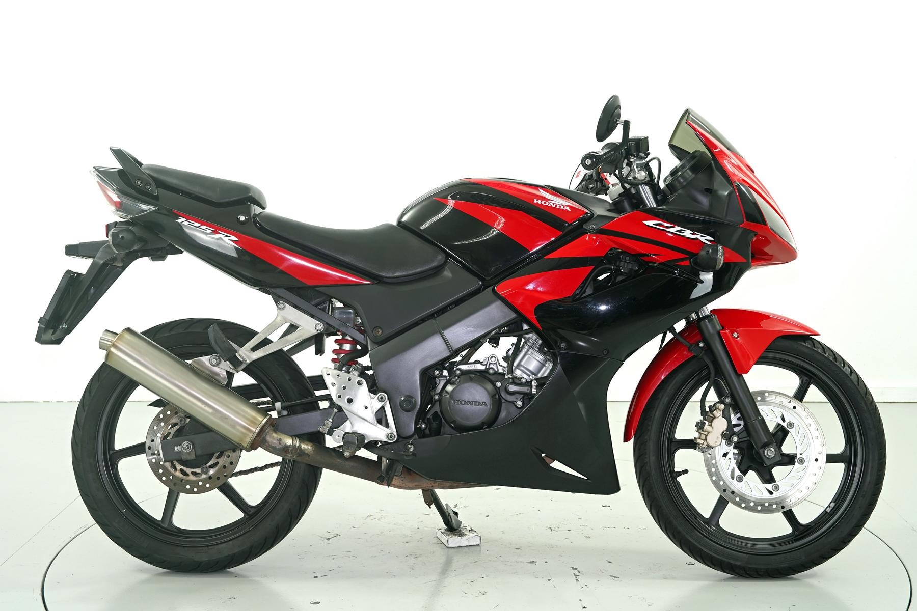 HONDA CBR 125 R-showroom-element-3