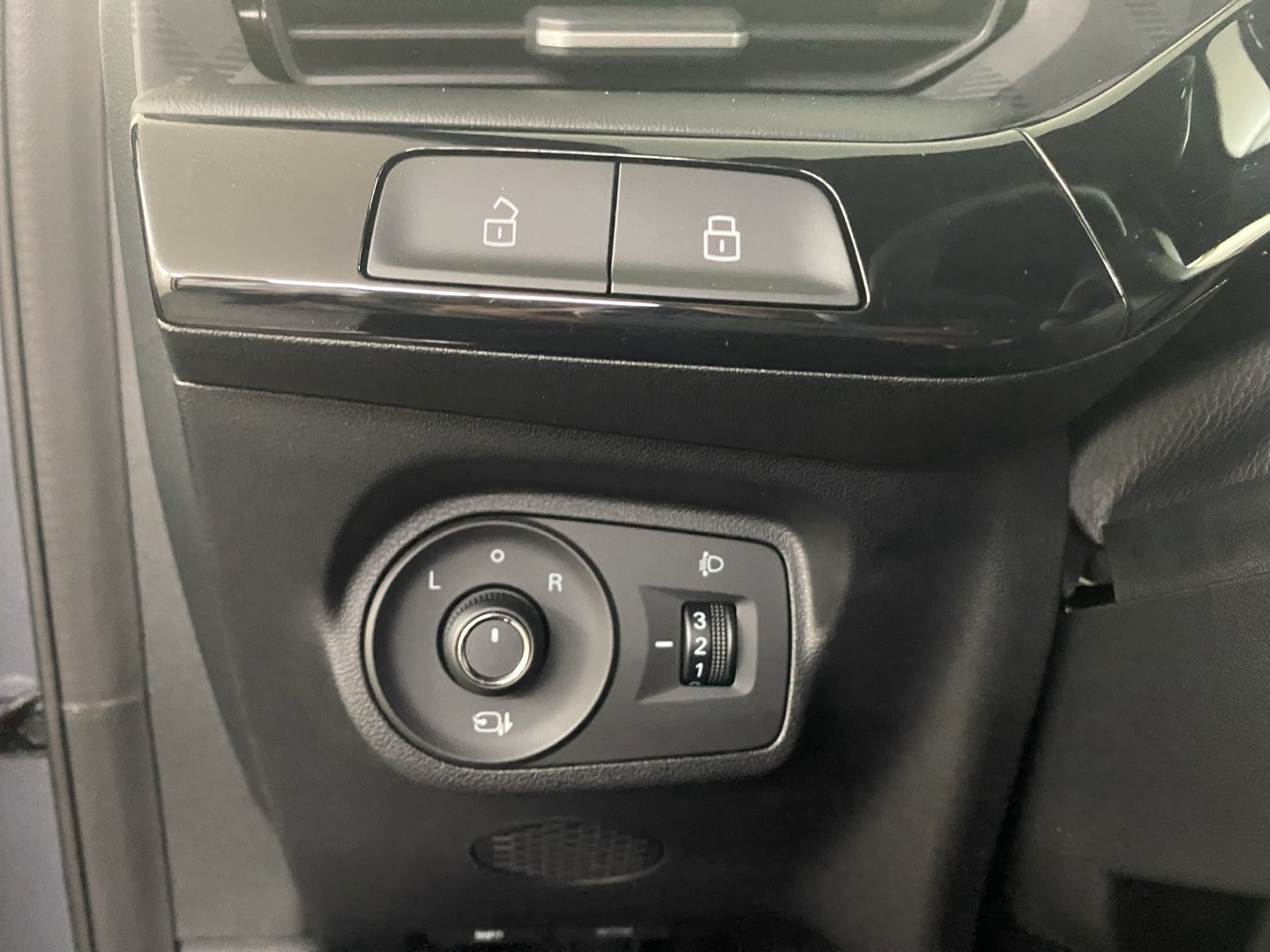 MG 3 1.5 Hybrid Luxury Aut.-image-9