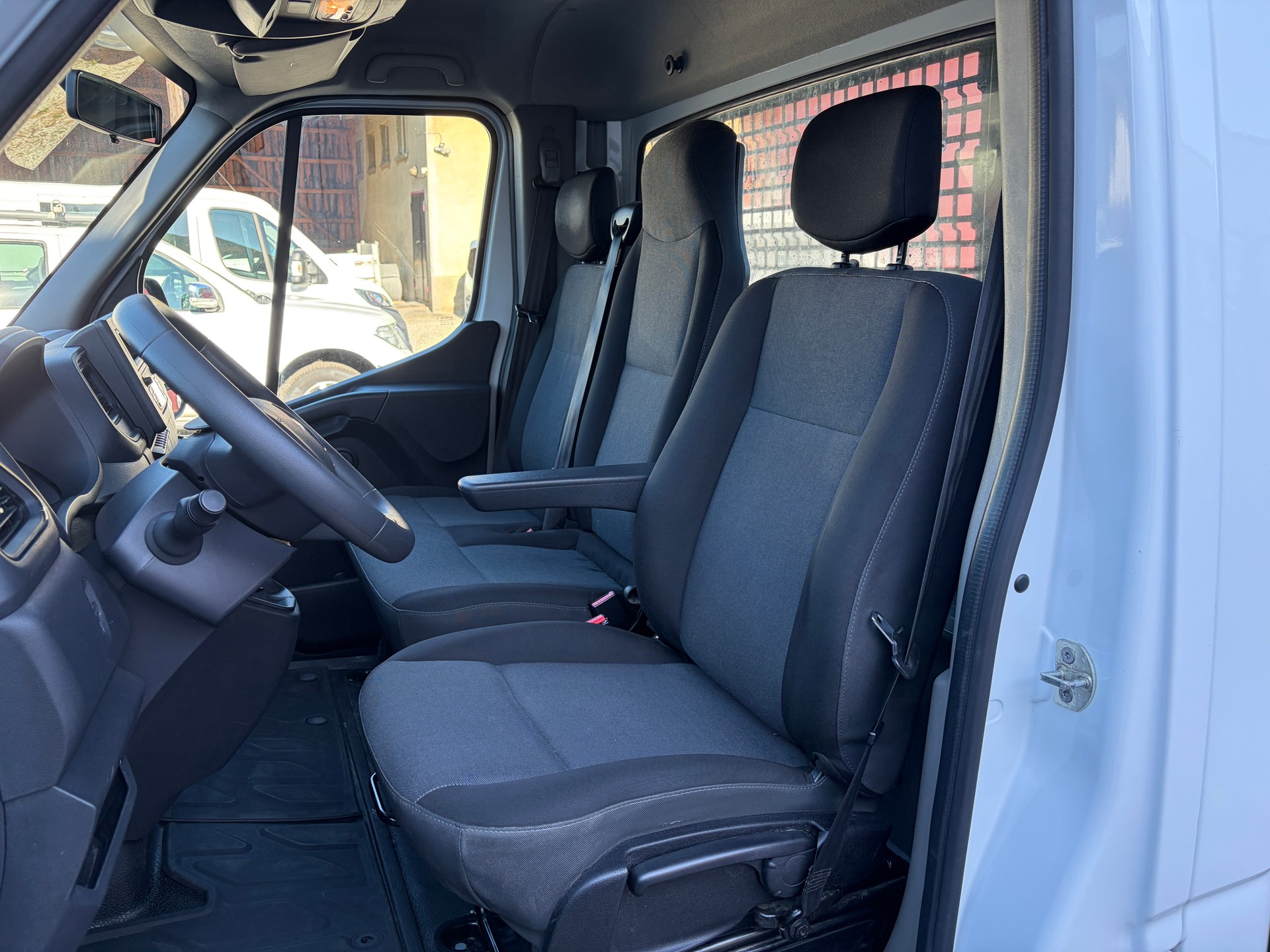 RENAULT Master T35 dCi150 L2-image-6