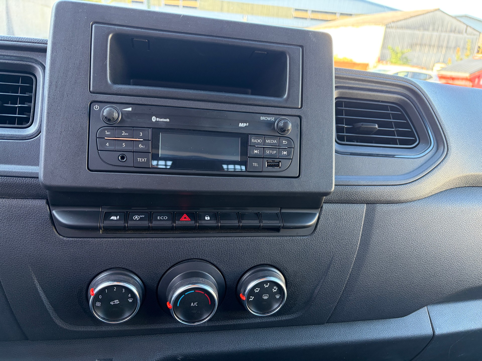 RENAULT Master T35 dCi150 L2-image-7