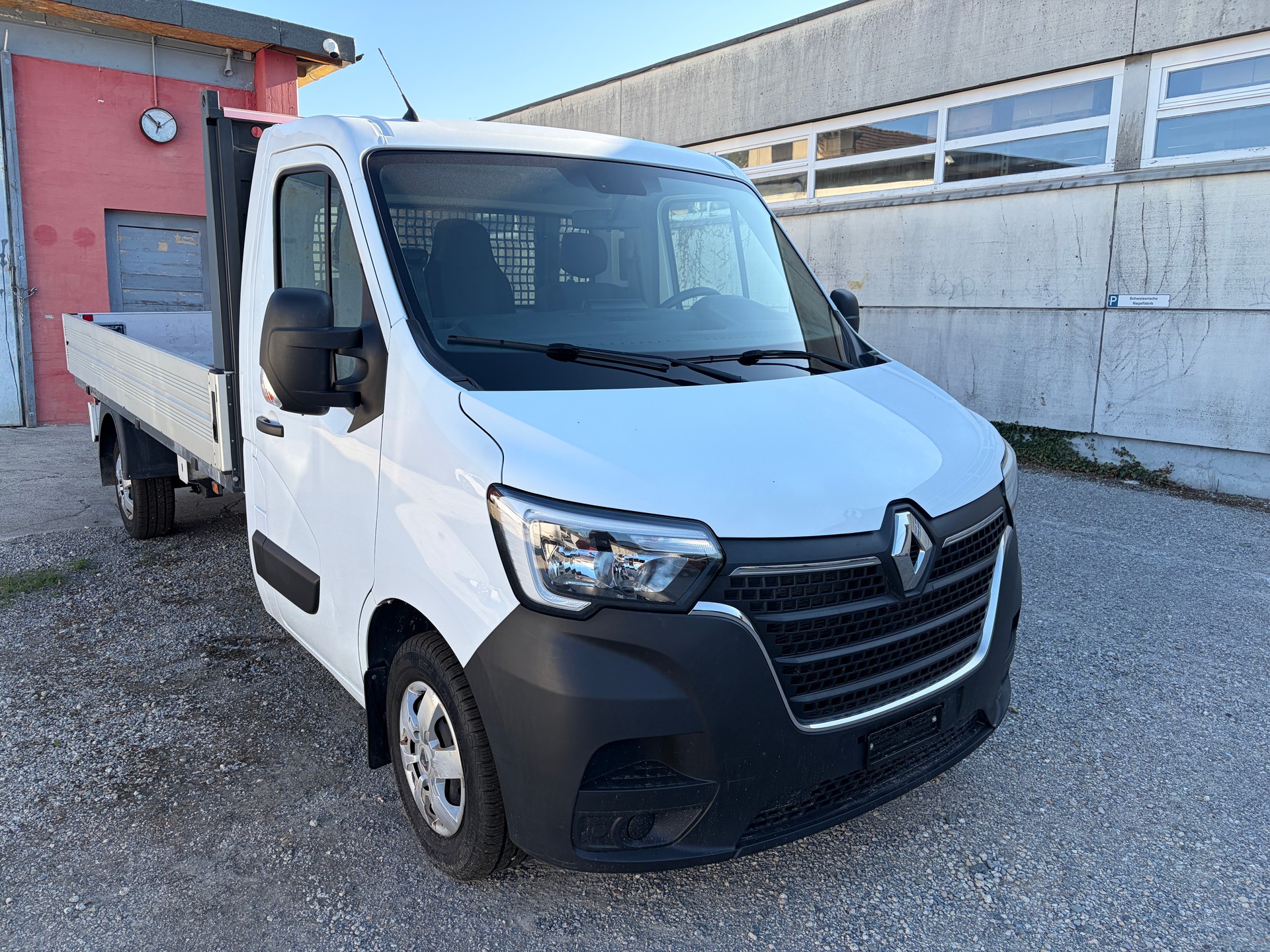 RENAULT Master T35 dCi150 L2-image-1