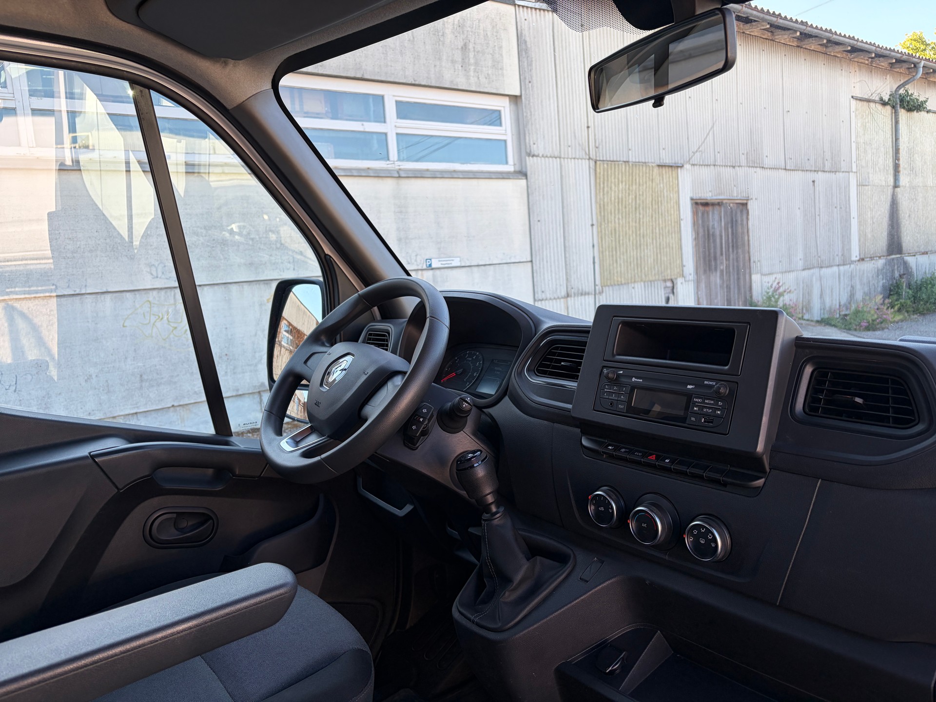 RENAULT Master T35 dCi150 L2-image-10