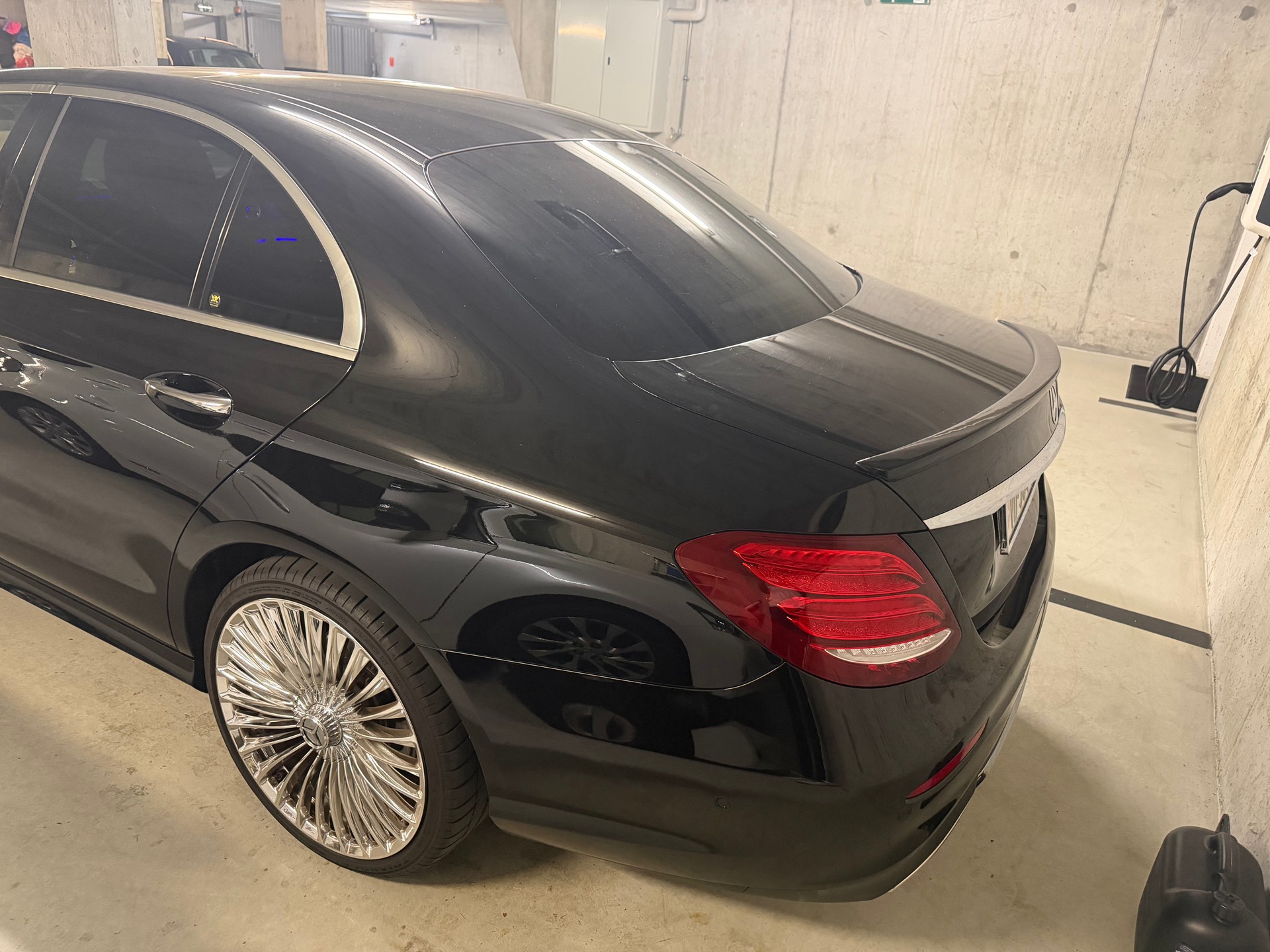 MERCEDES-BENZ E 200 CDI BlueTec-image-5