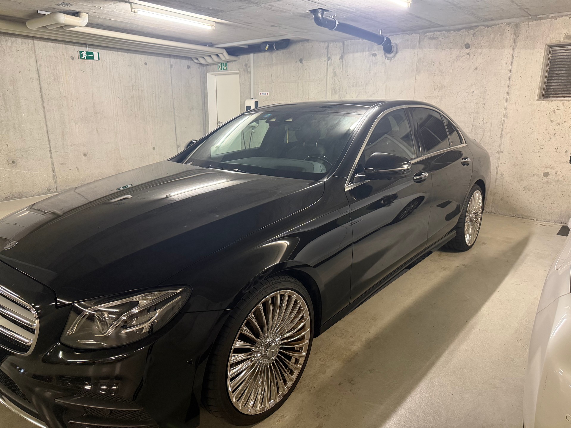 MERCEDES-BENZ E 200 CDI BlueTec-image-2