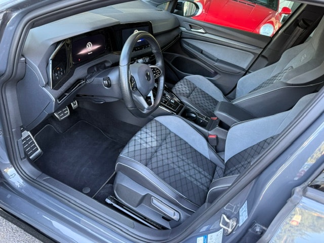 VW Golf 2.0 TSI R-Line DSG-image-9