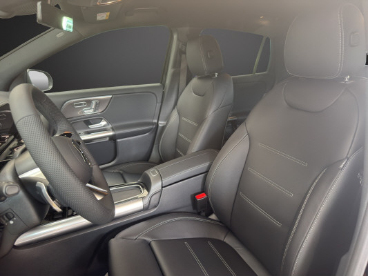MERCEDES-BENZ GLA 250 4Matic Swiss Star-image-8