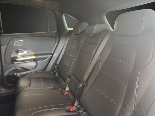 MERCEDES-BENZ GLA 250 4Matic Swiss Star-image-10