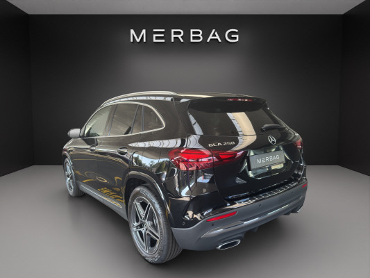 MERCEDES-BENZ GLA 250 4Matic Swiss Star-image-3