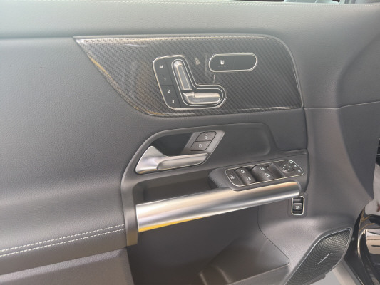 MERCEDES-BENZ GLA 250 4Matic Swiss Star-image-9