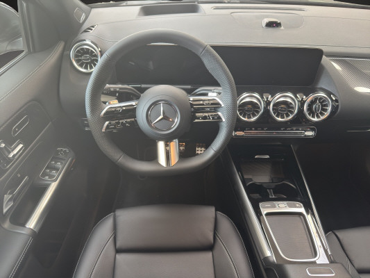 MERCEDES-BENZ GLA 250 4Matic Swiss Star-image-7