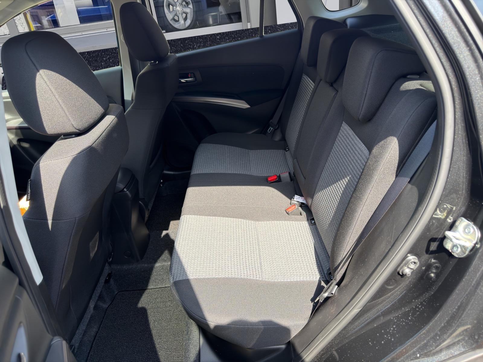 SUZUKI S-Cross 1.4 T Piz Sulai Hybrid 4x4-image-11