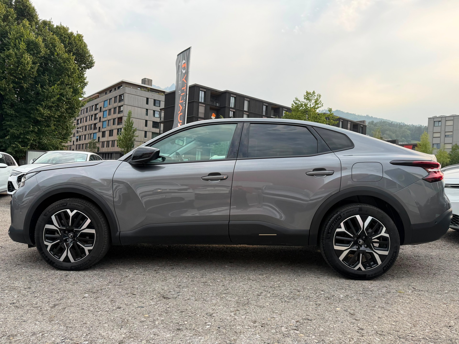 CITROEN C4 X HEV Max e-DCS6-image-1