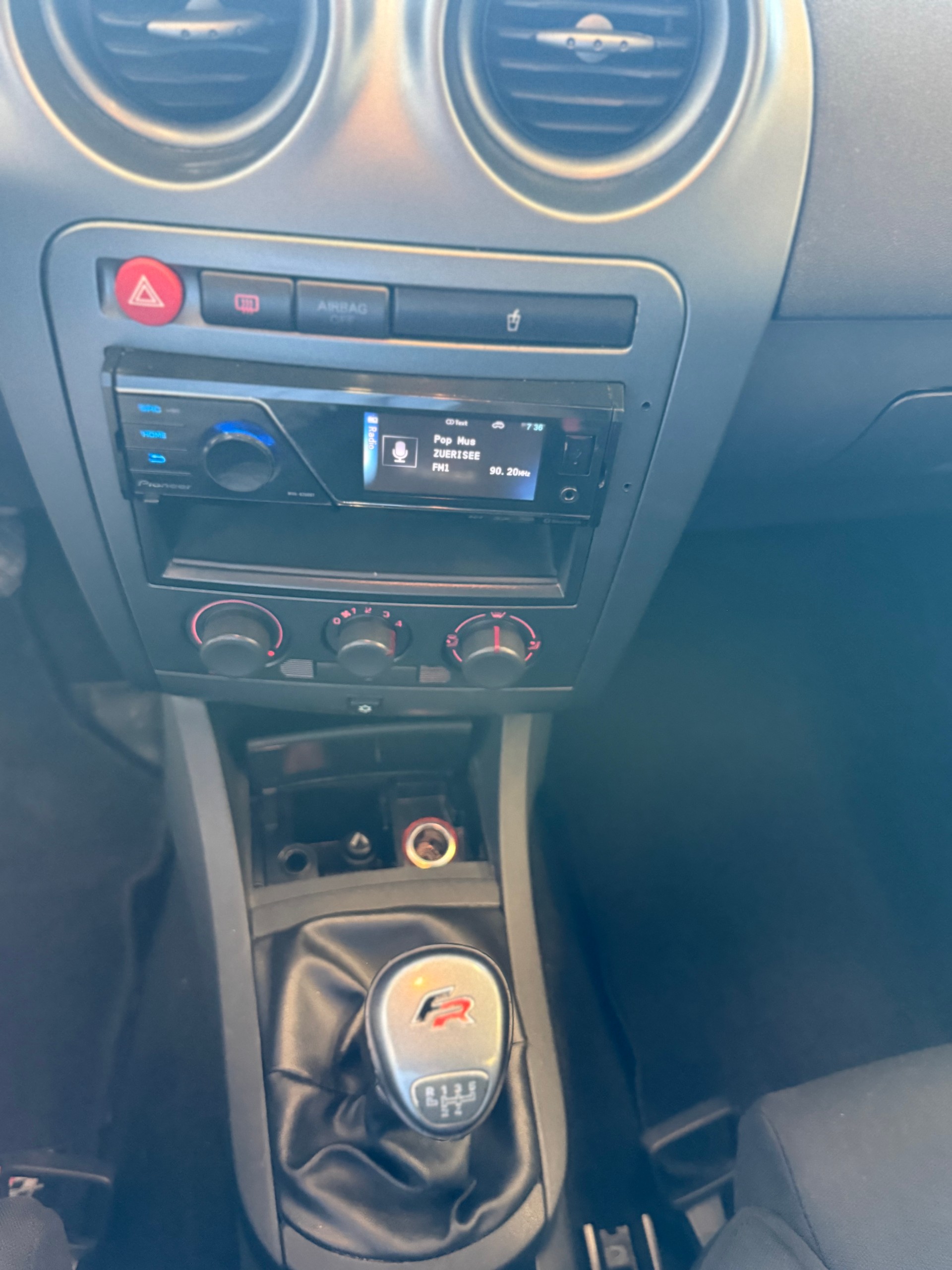 SEAT Ibiza 1.8 20V Turbo FR-image-12