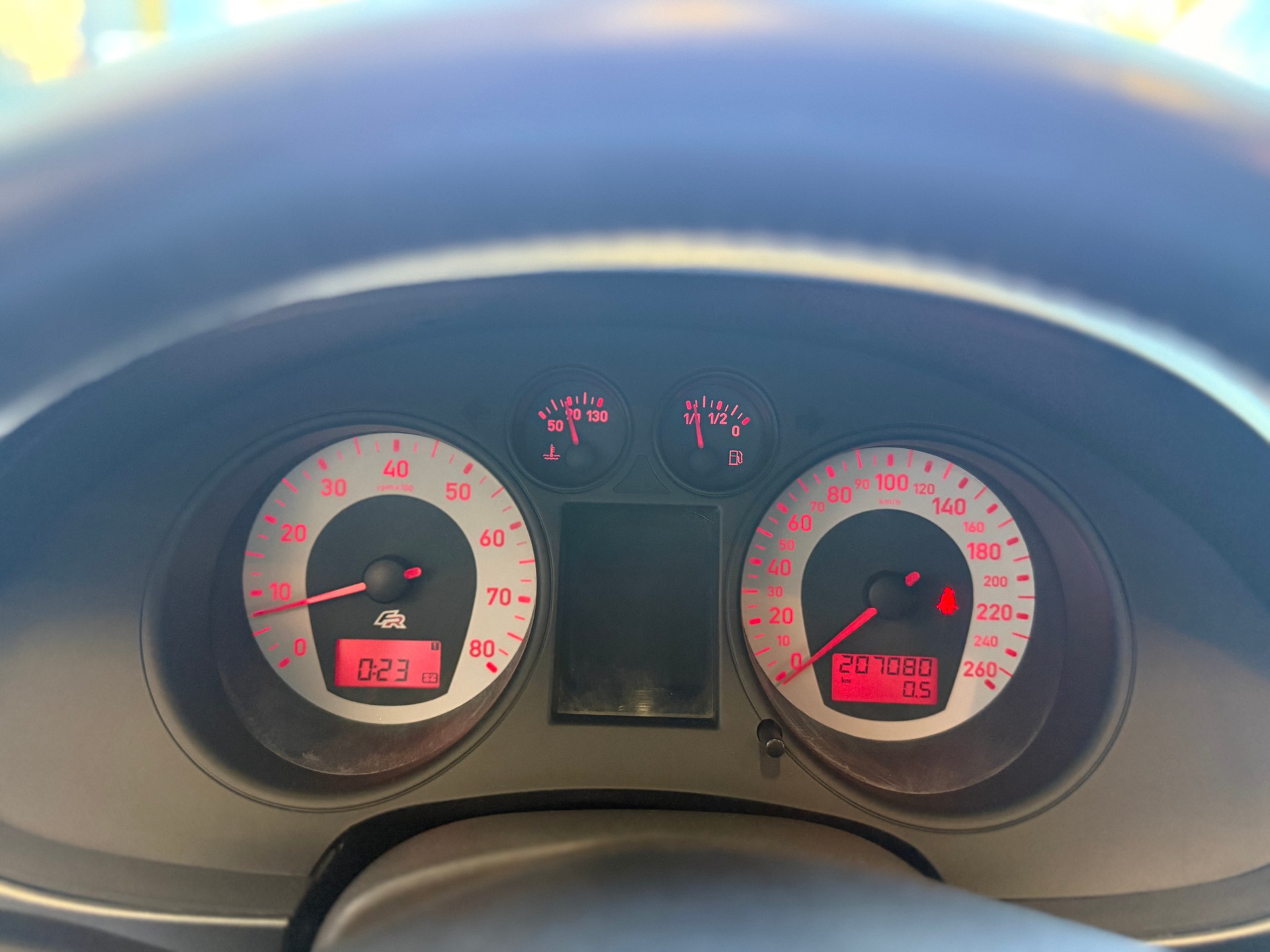 SEAT Ibiza 1.8 20V Turbo FR-image-11