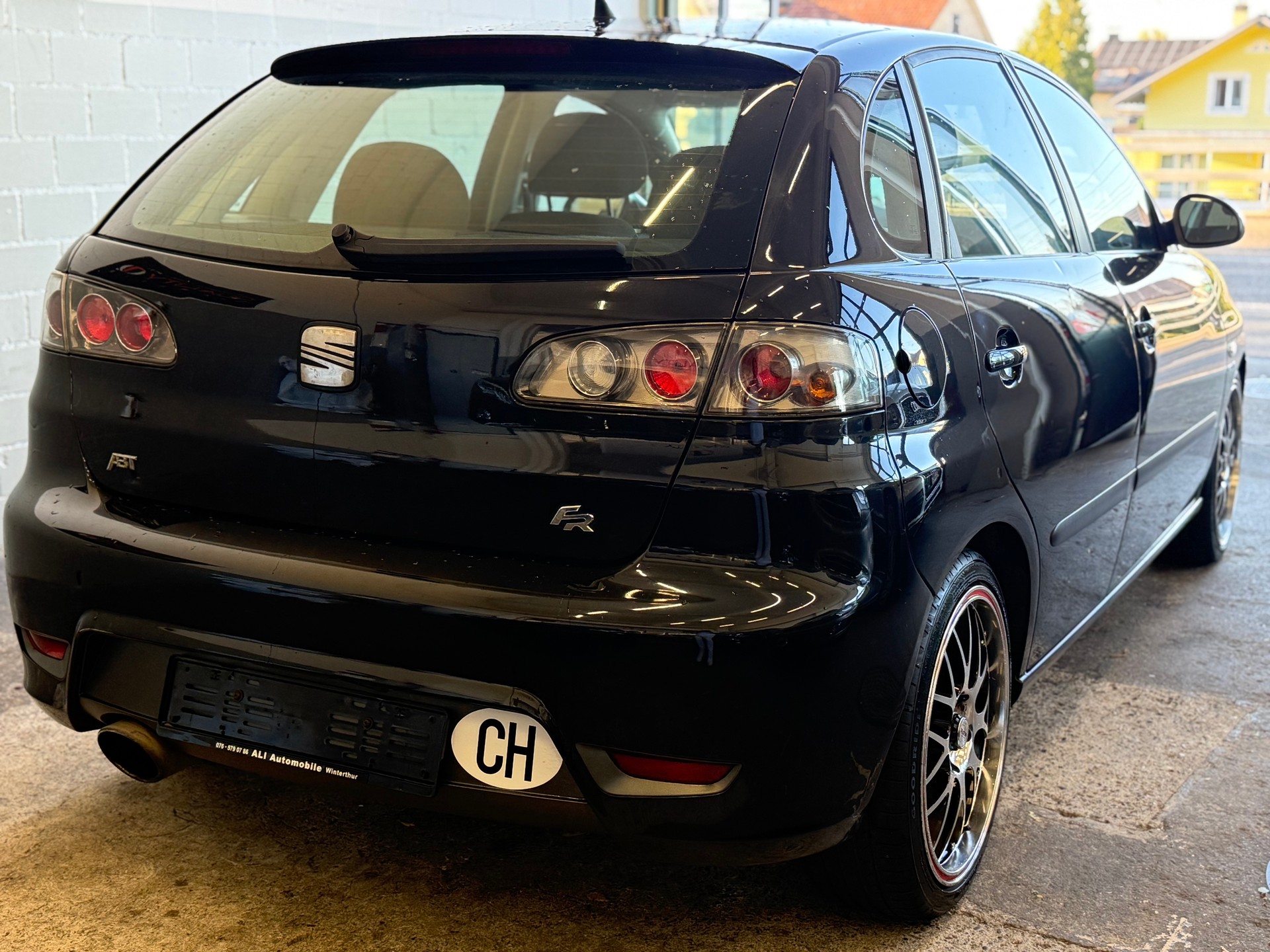 SEAT Ibiza 1.8 20V Turbo FR-image-4