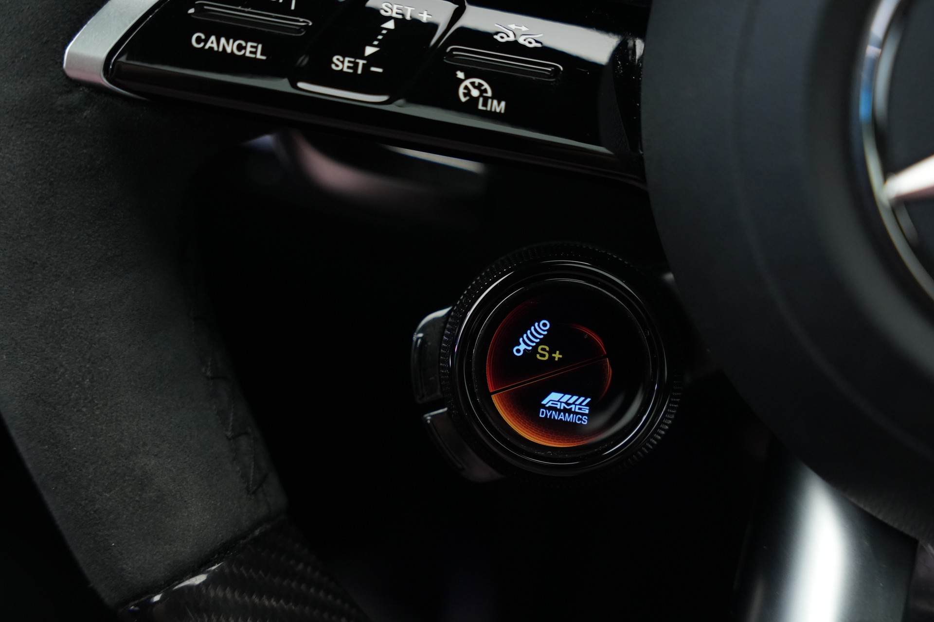 MERCEDES-BENZ GLC 43 AMG Executive Edition 4Matic 9G-Tronic *AHK* *Panorama*-image-28